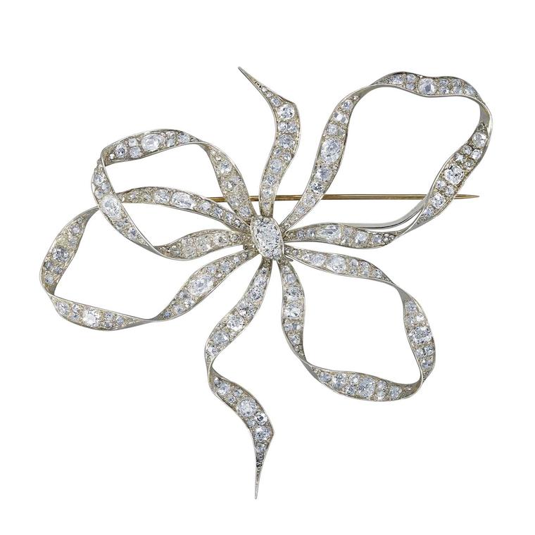 Mellerio dits Meller diamond bow brooch circa 1970