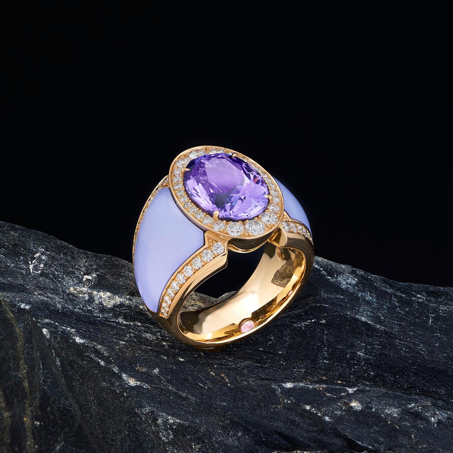 Doris Hangartner tanzanite and ceramic ring