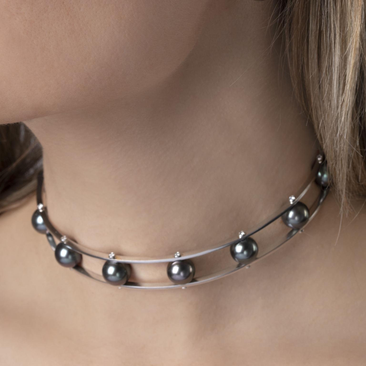 Pearl Choker by Yoko London