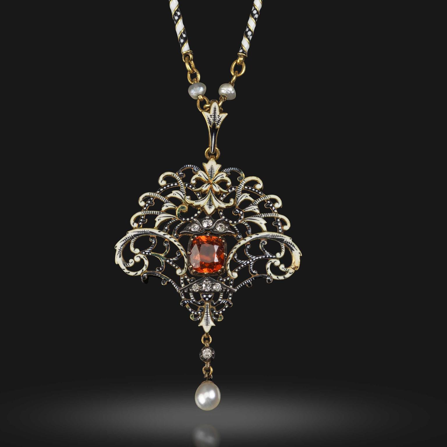 Lot 292 Giuliano 1896 garnet pendant Woolley and Wallis auction £5000 - £10000