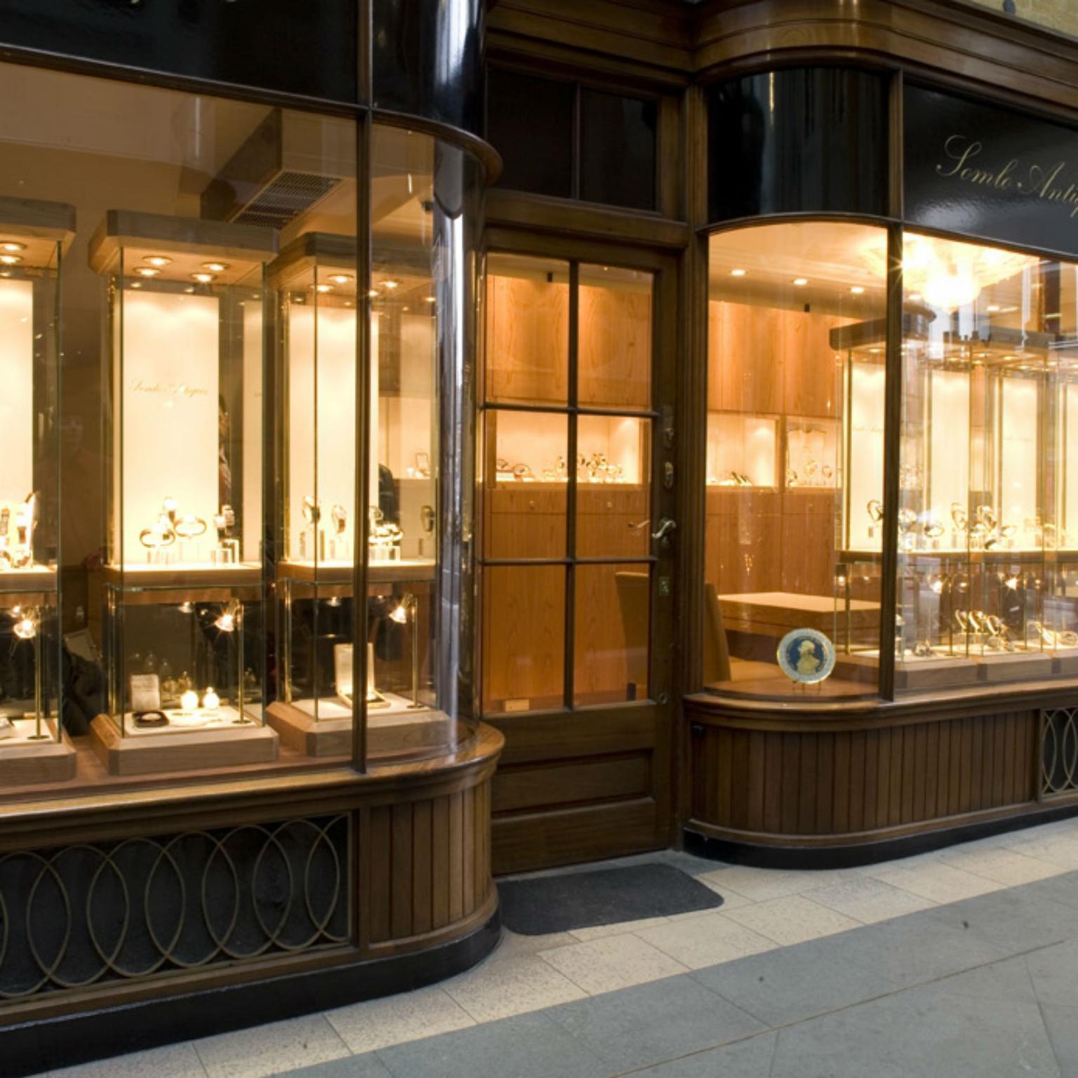 Somlo Antiques in the Burlington Arcade