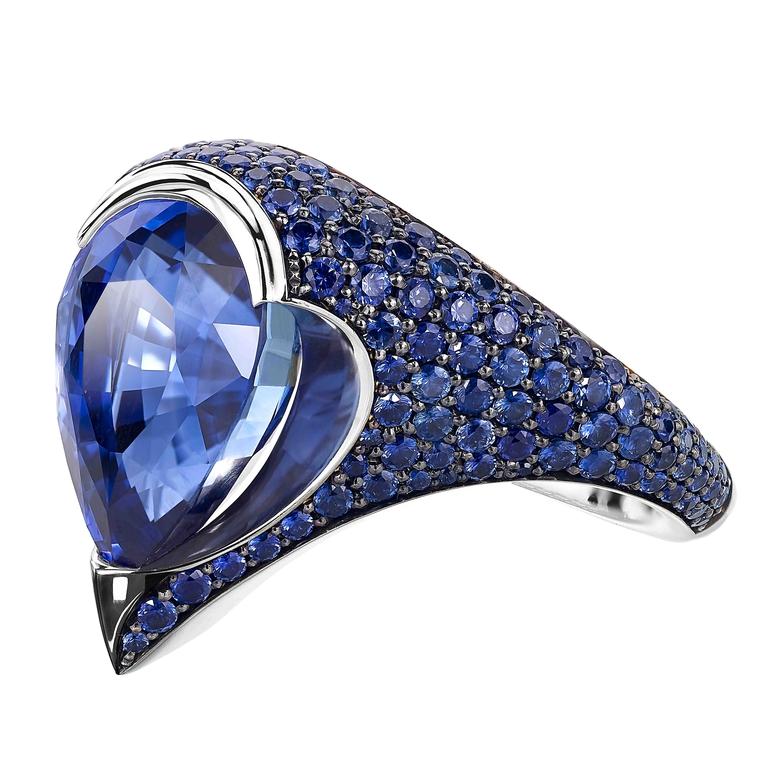 Shield sapphire ring by Shaun Leane | Shaun Leane | The Jewellery Editor