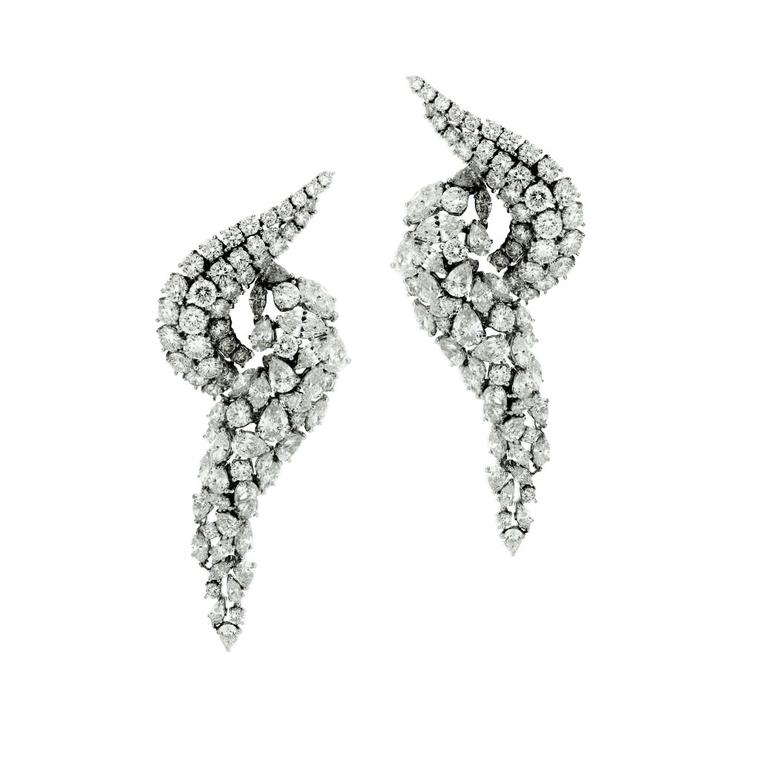 SARA Joias diamond earrings