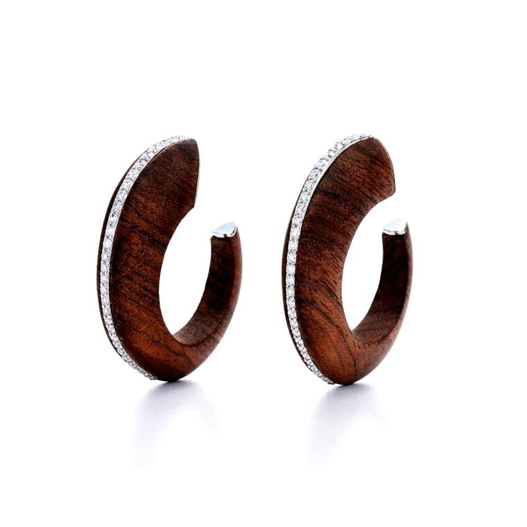 Unconventional materials: luxury wood jewelry