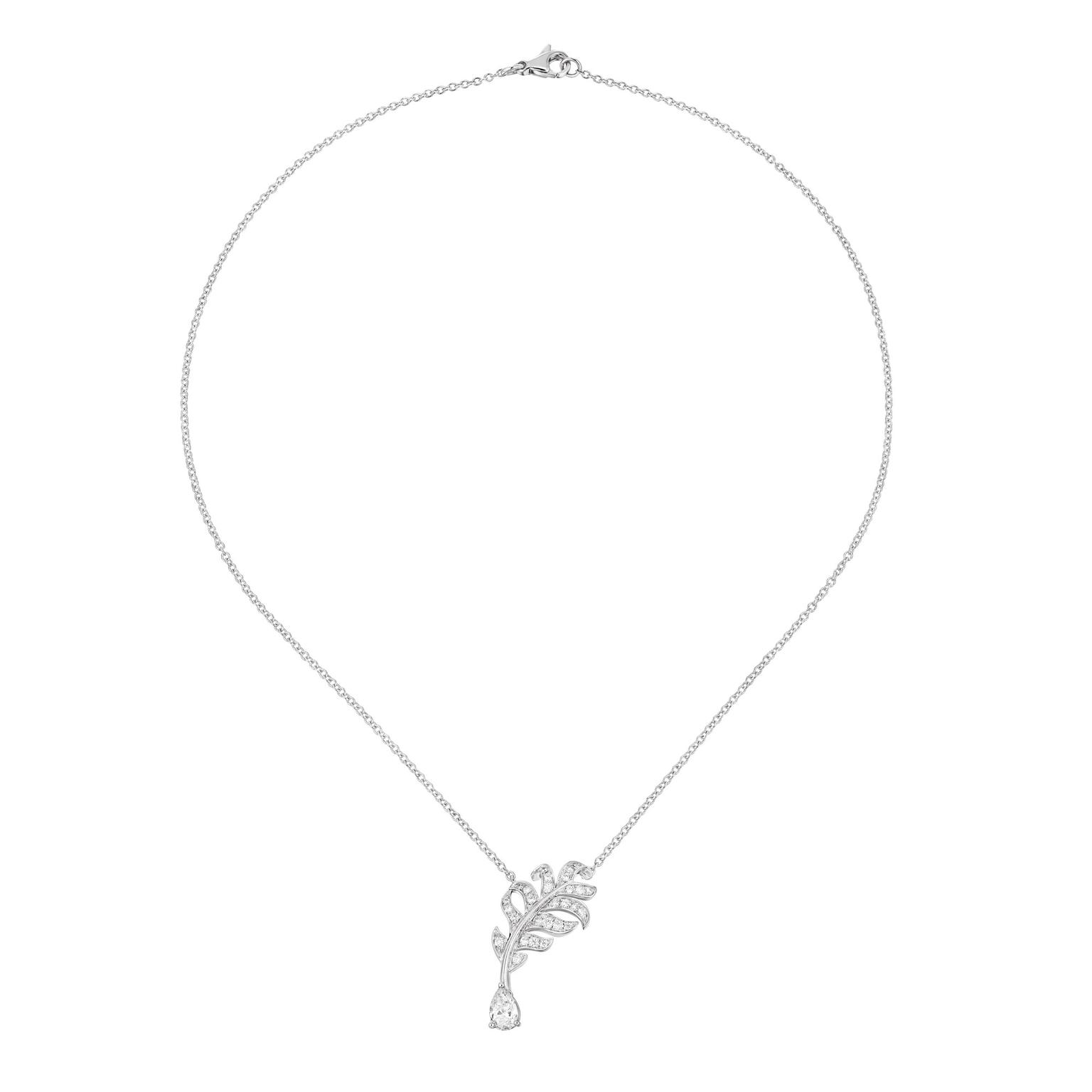 Chanel Plume Poire diamond pendant