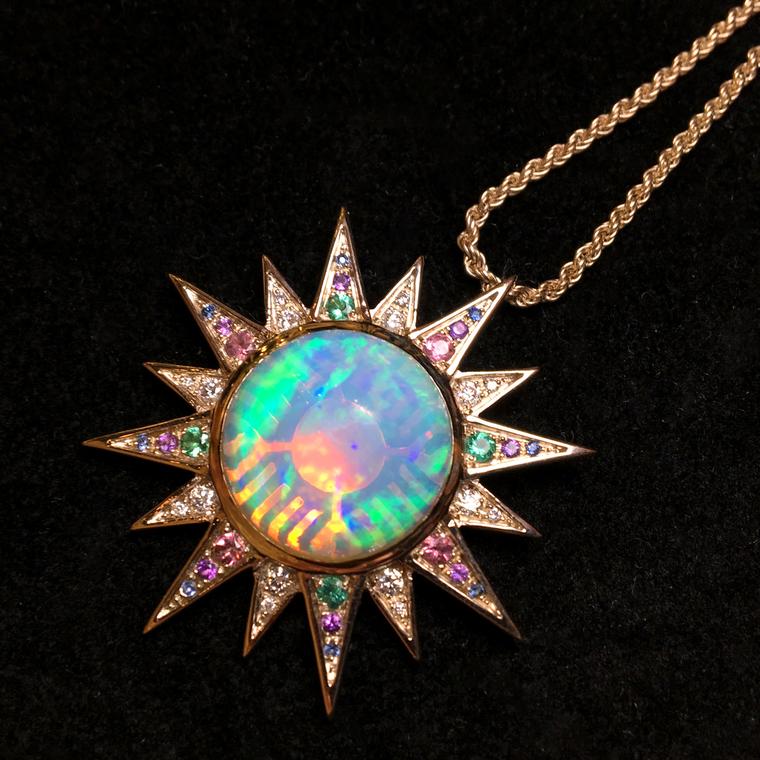 Venyx World Elementa collection Aruna necklace
