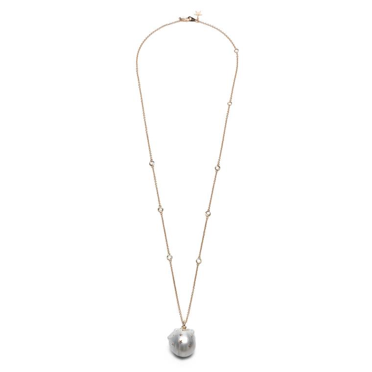 Bibi van der Velden baroque pearl necklace with white diamonds
