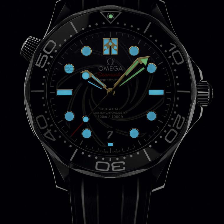 Omega Seamaster Diver 300M glow in the dark