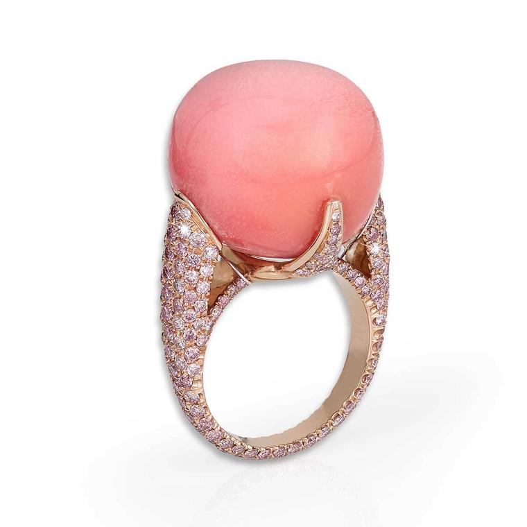 Exceptional 44.55-carat conch pearl ring