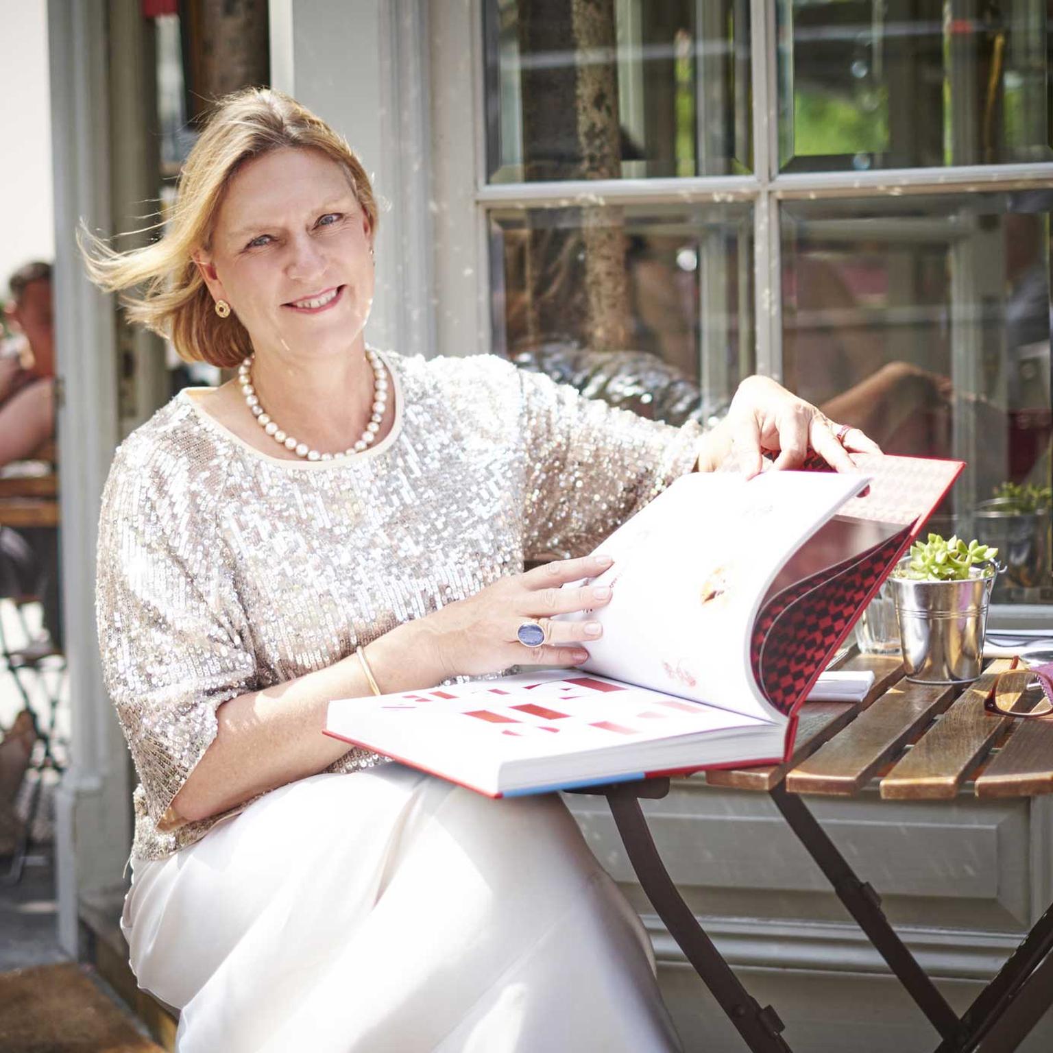 Joanna Hardy jewellery expert and author