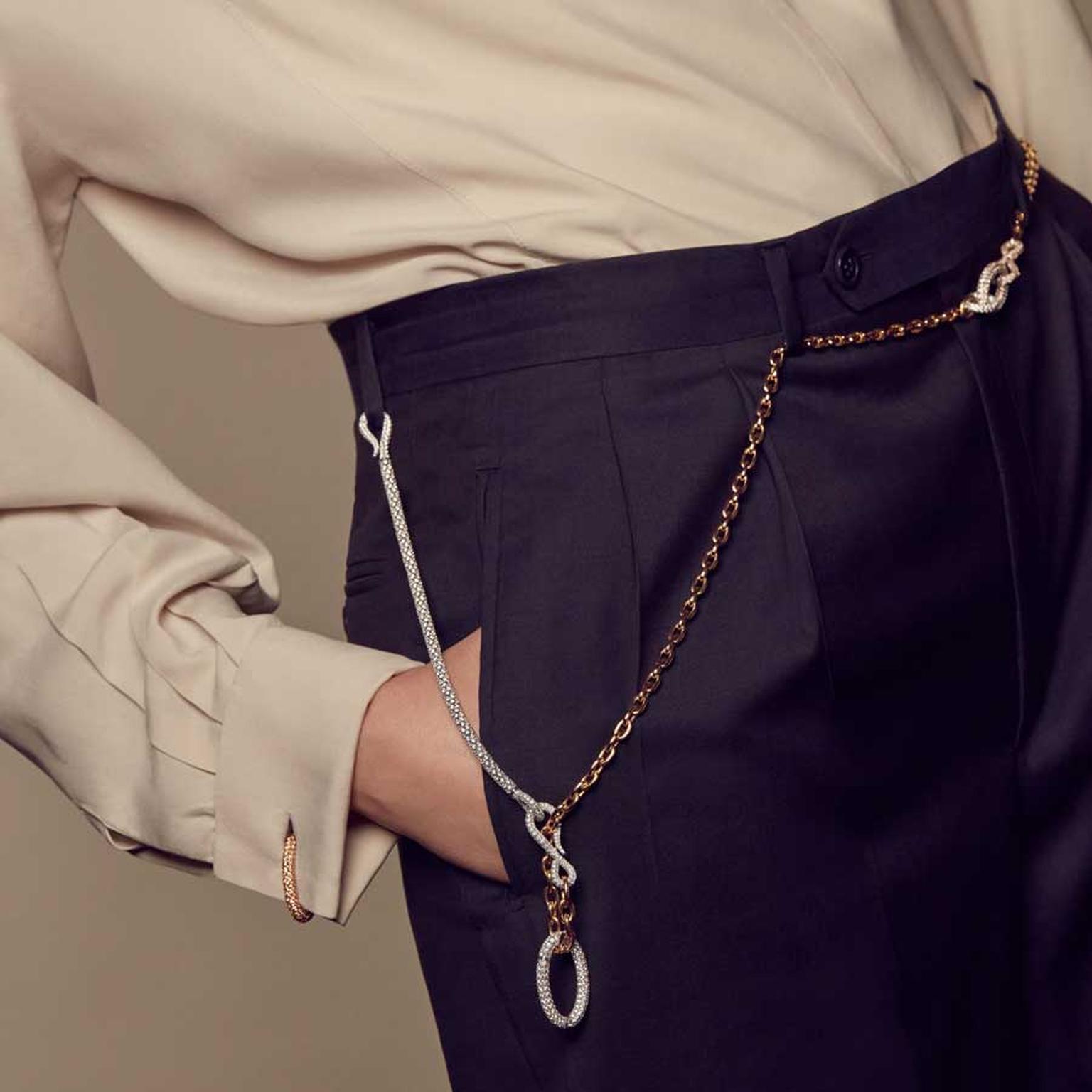 Vescovi Milano Odea chain belt on model