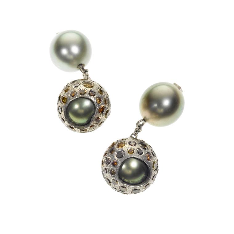 The most covetable pearl jewellery for men