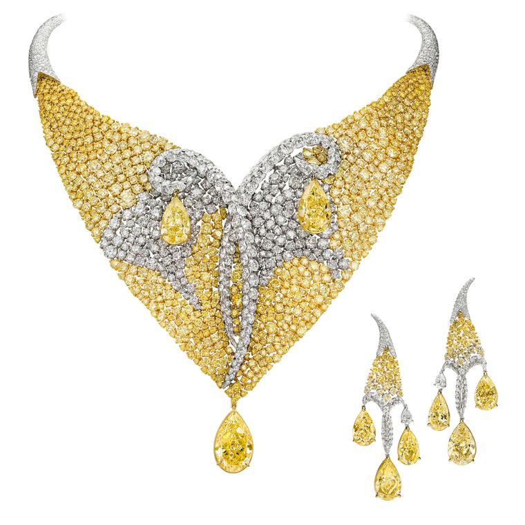 Les Merveilles Meche yellow and white diamond necklace and earrings