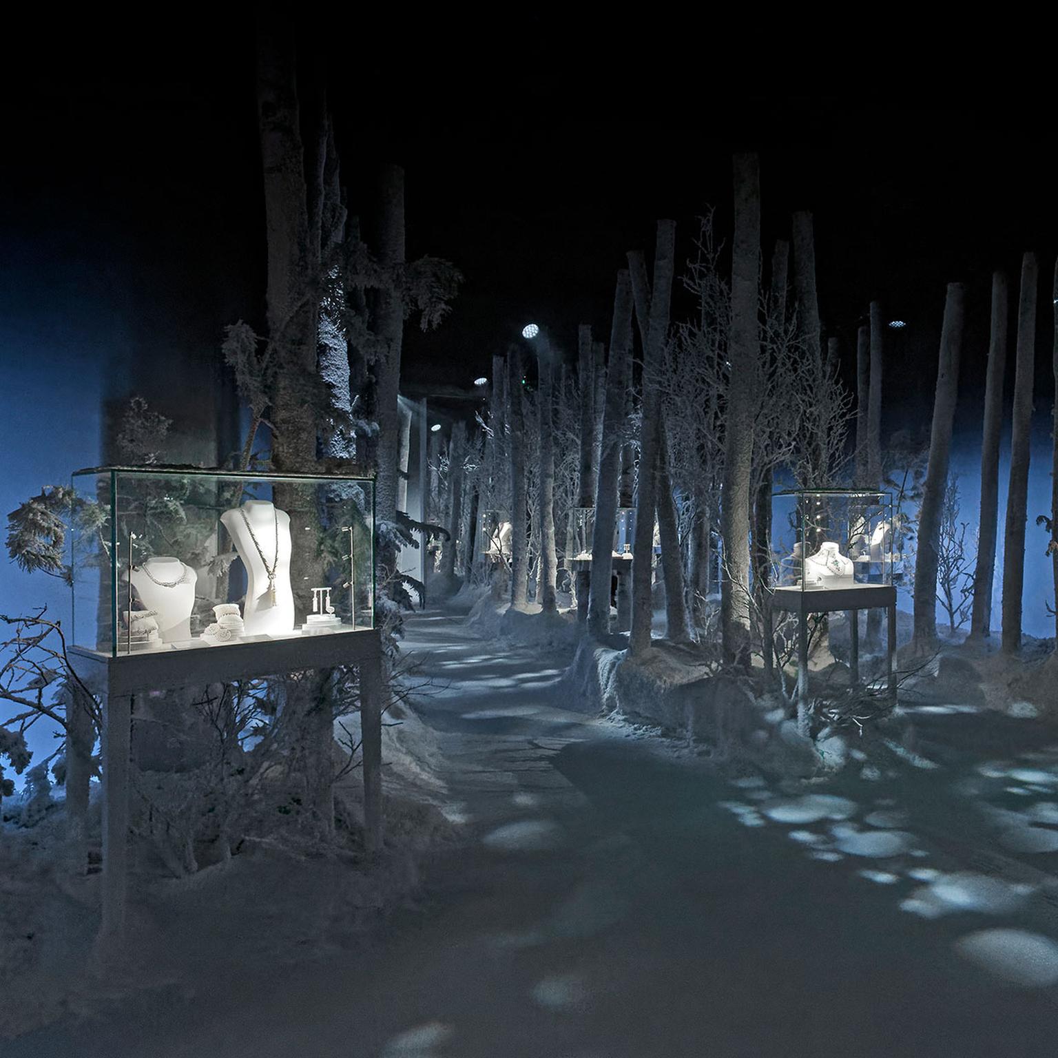 Boucheron's exhibition at Paris Couture for the Hiver Impérial collection 