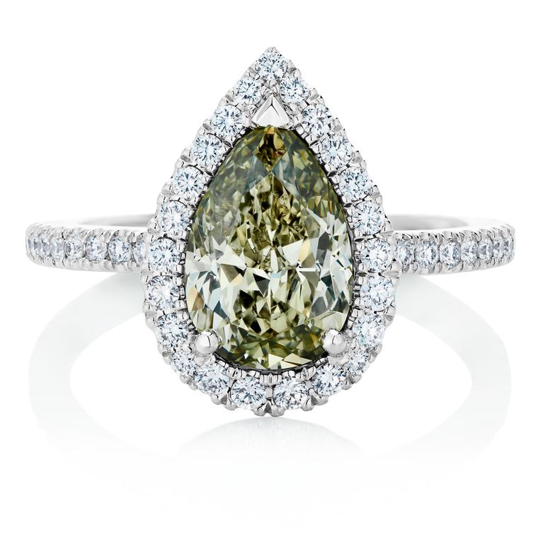 De Beers 1888 Coloured Master Diamonds Aura ring set with a 2.00-carat Fancy Greenish Yellow diamond 