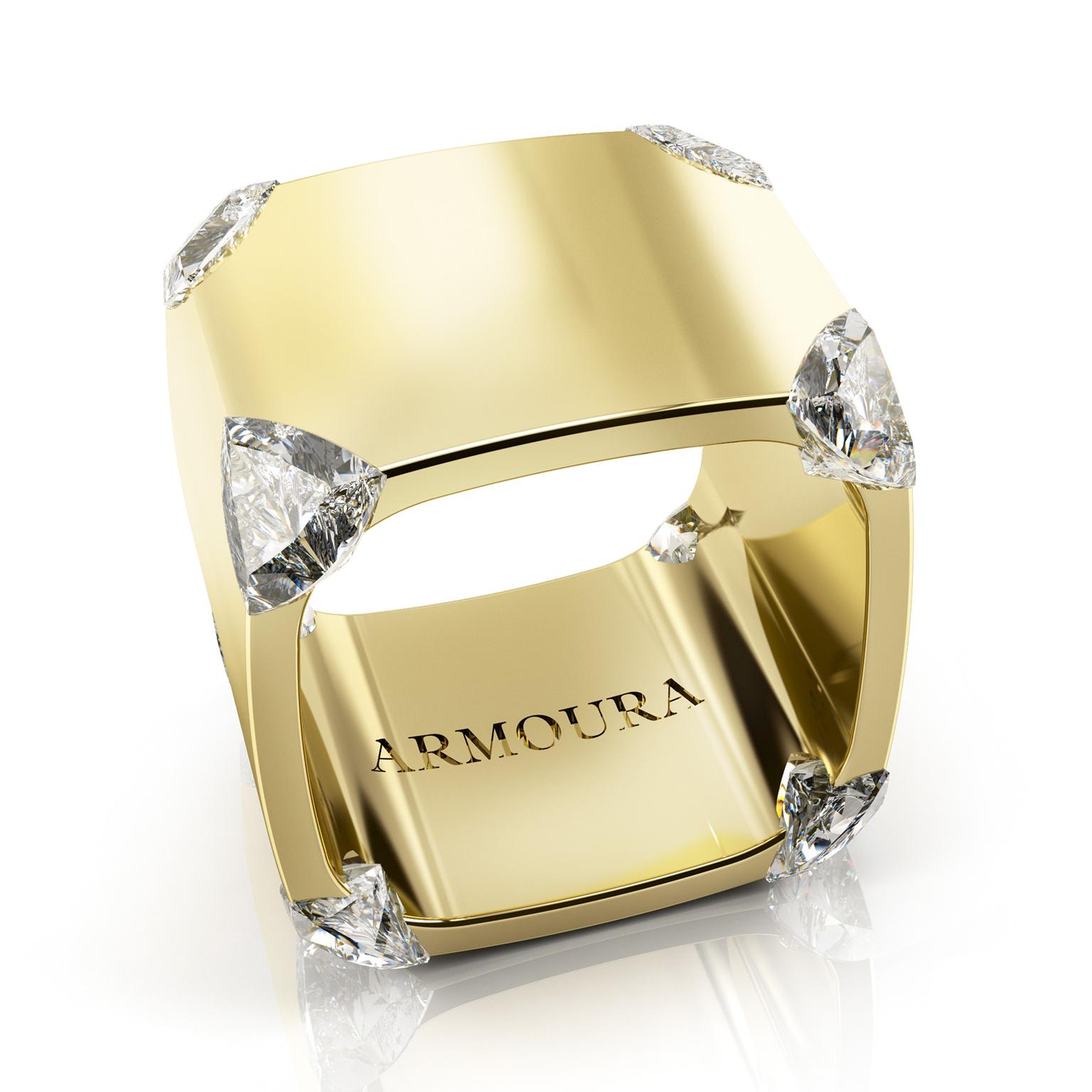Armoura Trilliant ring in yellow gold with diamonds