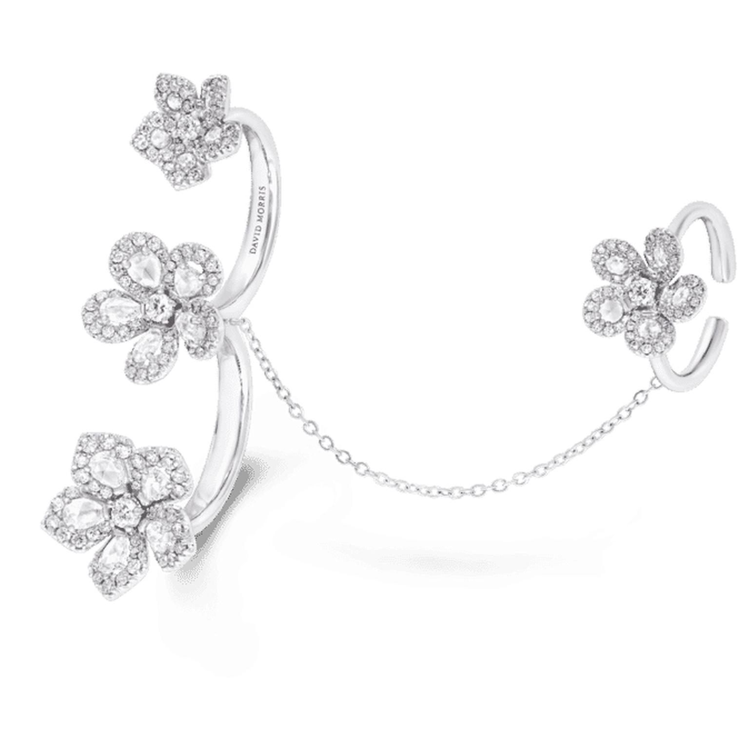 Miss-Daisy-triple-ring-with-chain copy
