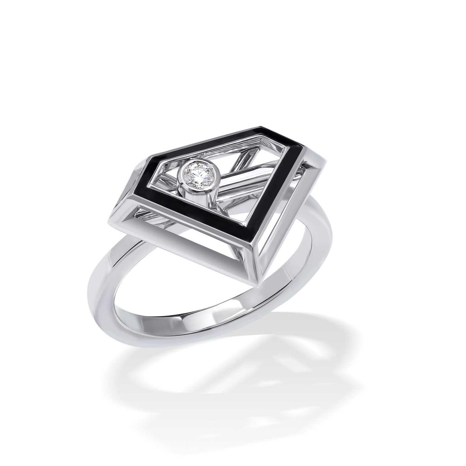 Stenzhorn You Move Me white gold diamond enamel ring