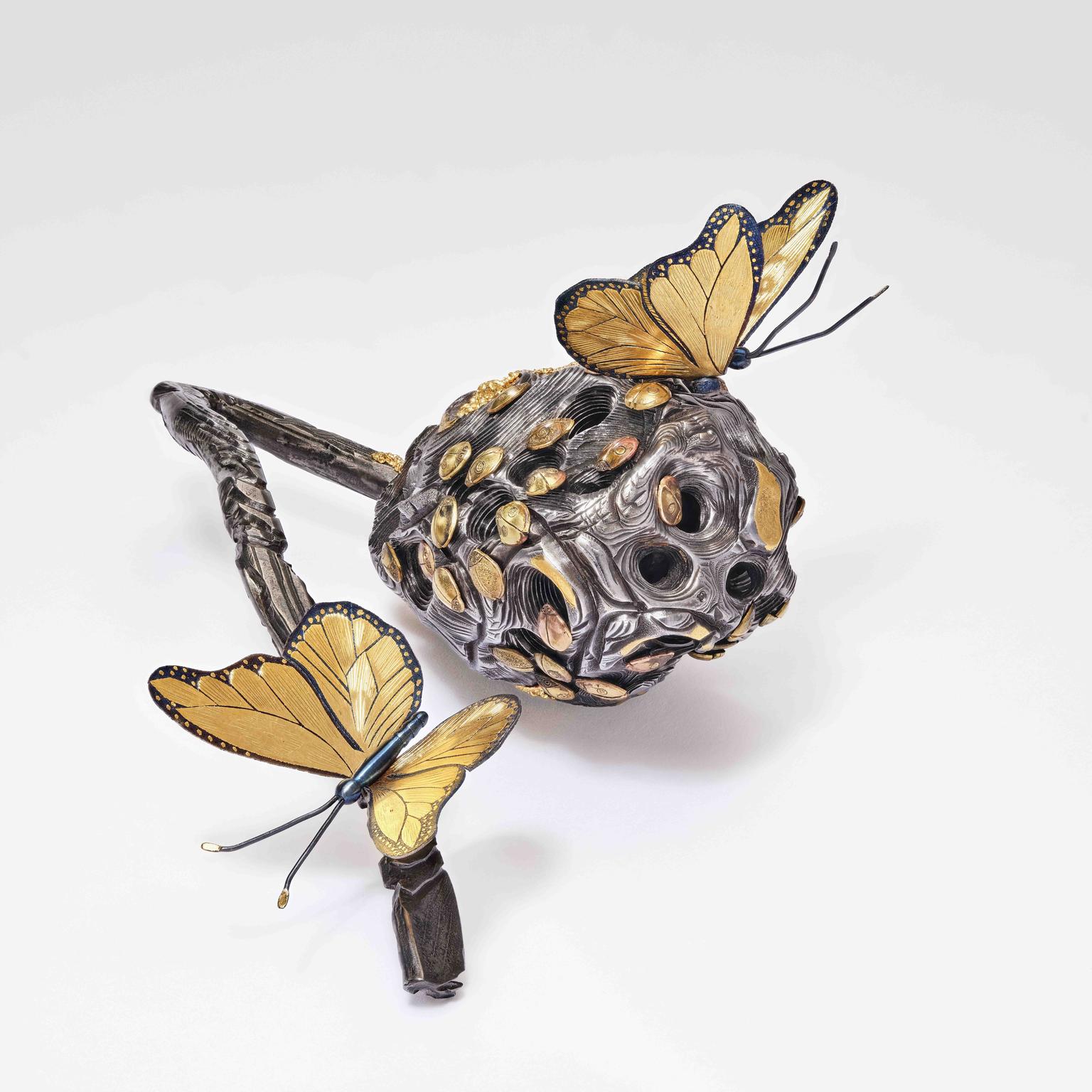 Daniel_BrushNest_Butterflies_Ladybugs_1990-1992Pure_gold_and_steel
