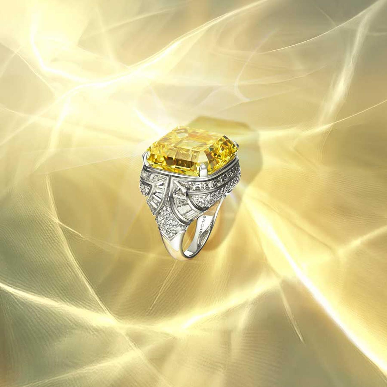 Bvlgari Polychroma Essence of Yellow ring