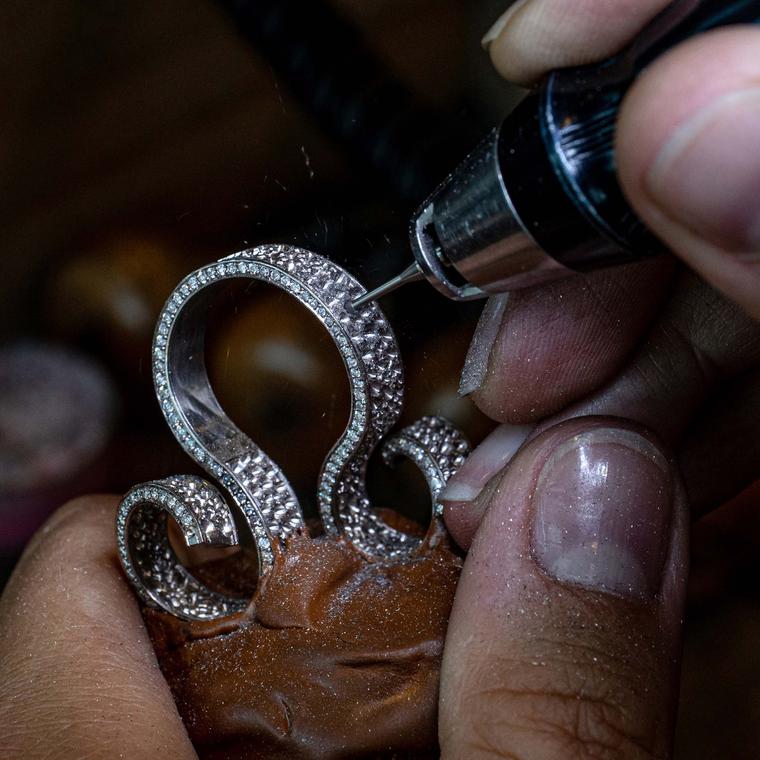 de GRISOGONO Prologue ring in workshop. 