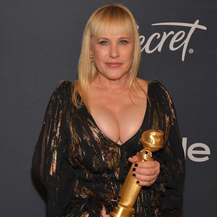 Patricia Arquette Golden Globes Chopard Fairmined gold ethical jewels