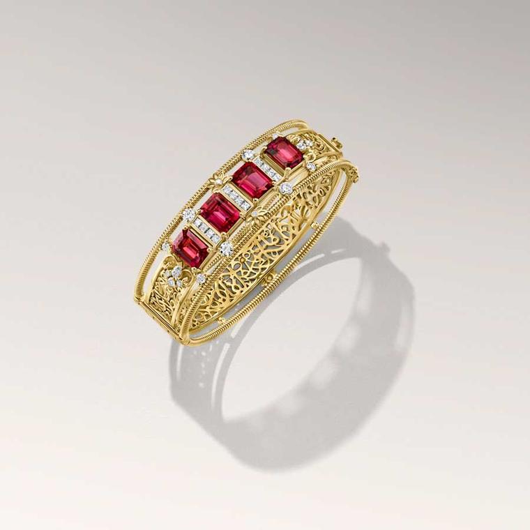 Azza Fahmy Art Deco Calligraphy bracelet high jewellery 2025