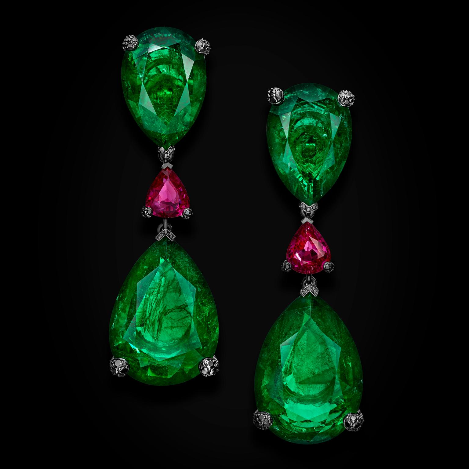 de GRISOGONO Love on the Rocks emerald earrings