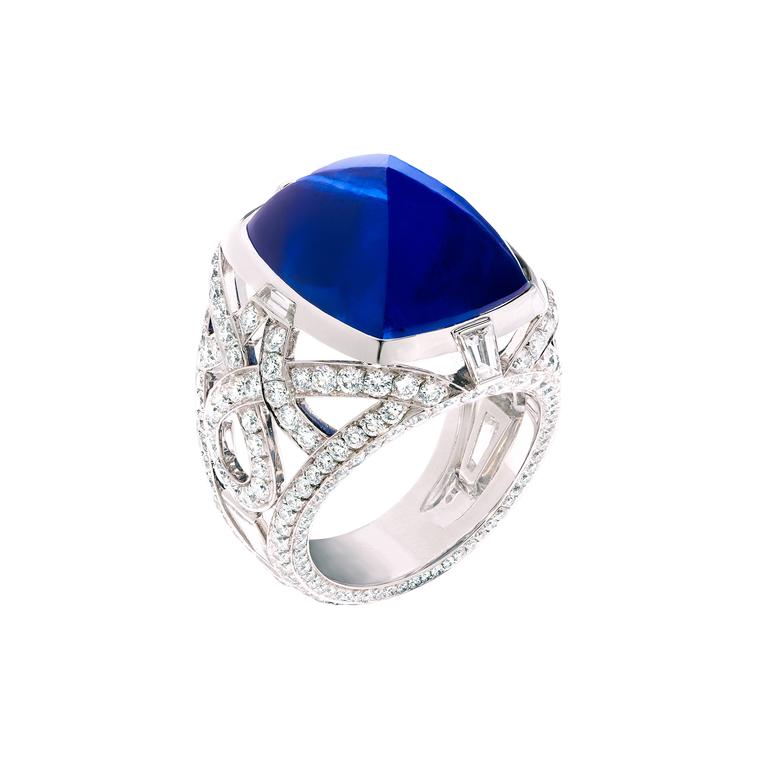 19.43ct cabochon sapphire ring