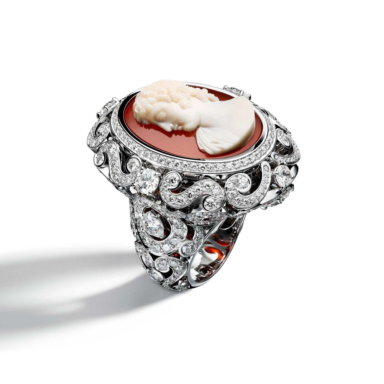 Giampiero-Bodino-Cammeo-Theme-Ring