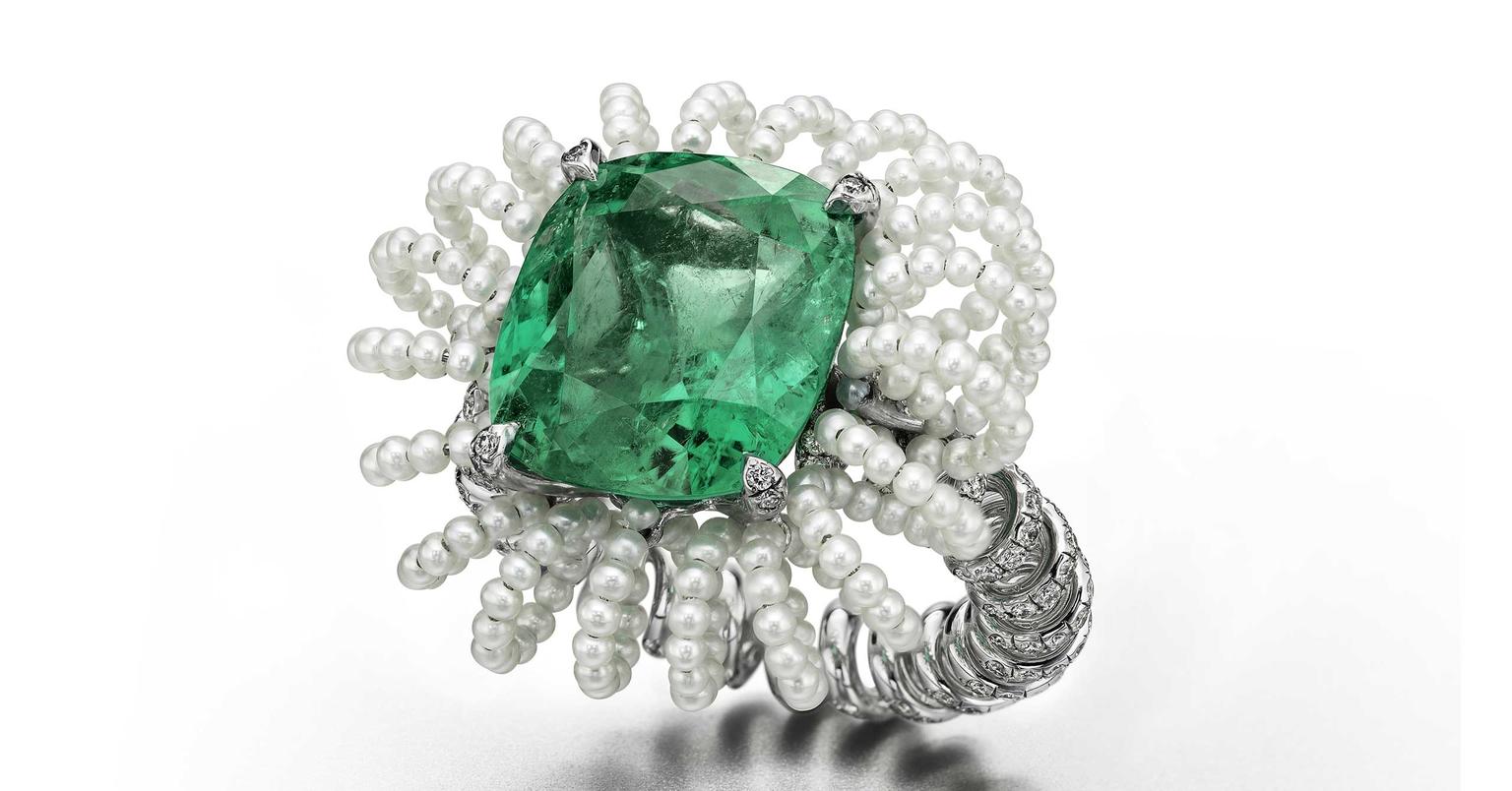 Suzanne-Syz-Picture-Perfect-pearl-and-emerald-ring
