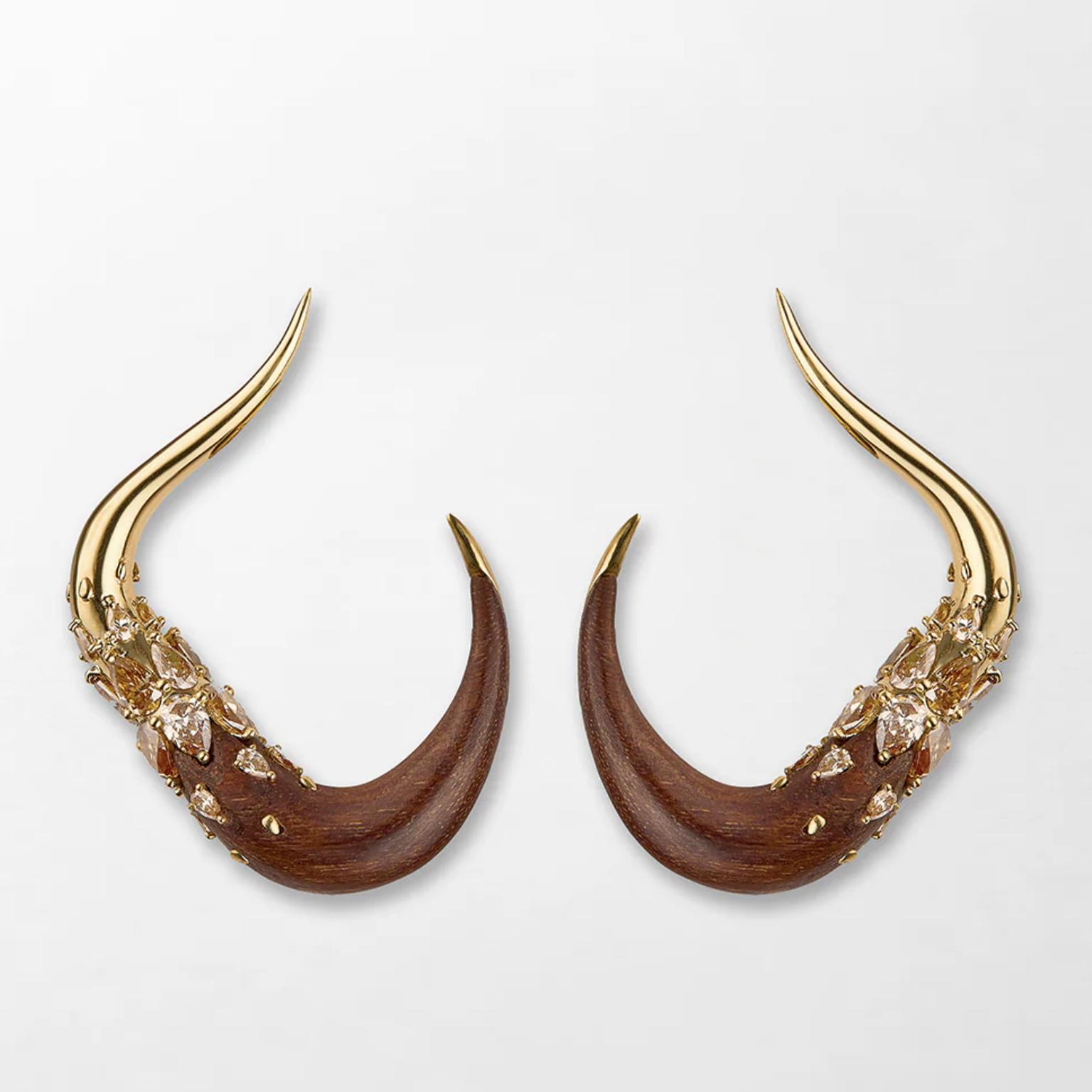 DEEP STREAM OPEN EARRINGS by Ferndo Jorge