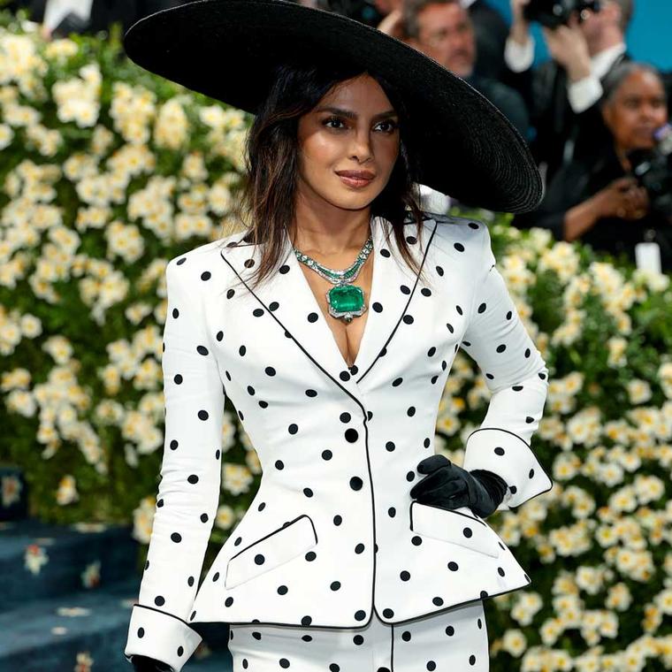 Bvlgari Polychroma Magnus Emerald necklace Priyanka Chopra Jones Getty Images