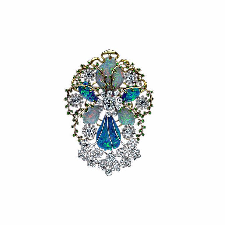 Lang Antiques opal brooch