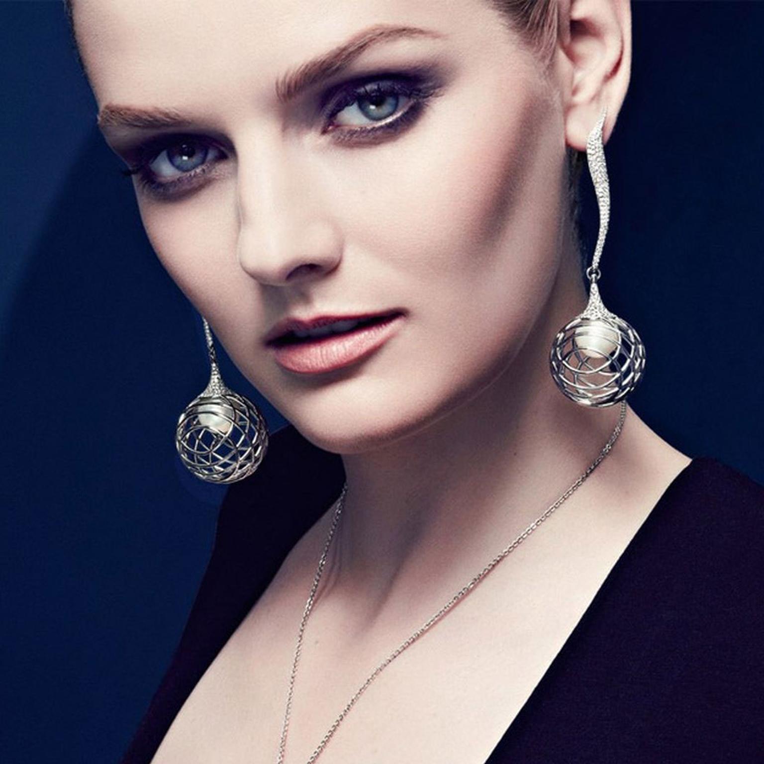 The-Palladium-Fine-Jewellery-Lara-Bohinc-Model-1.jpg