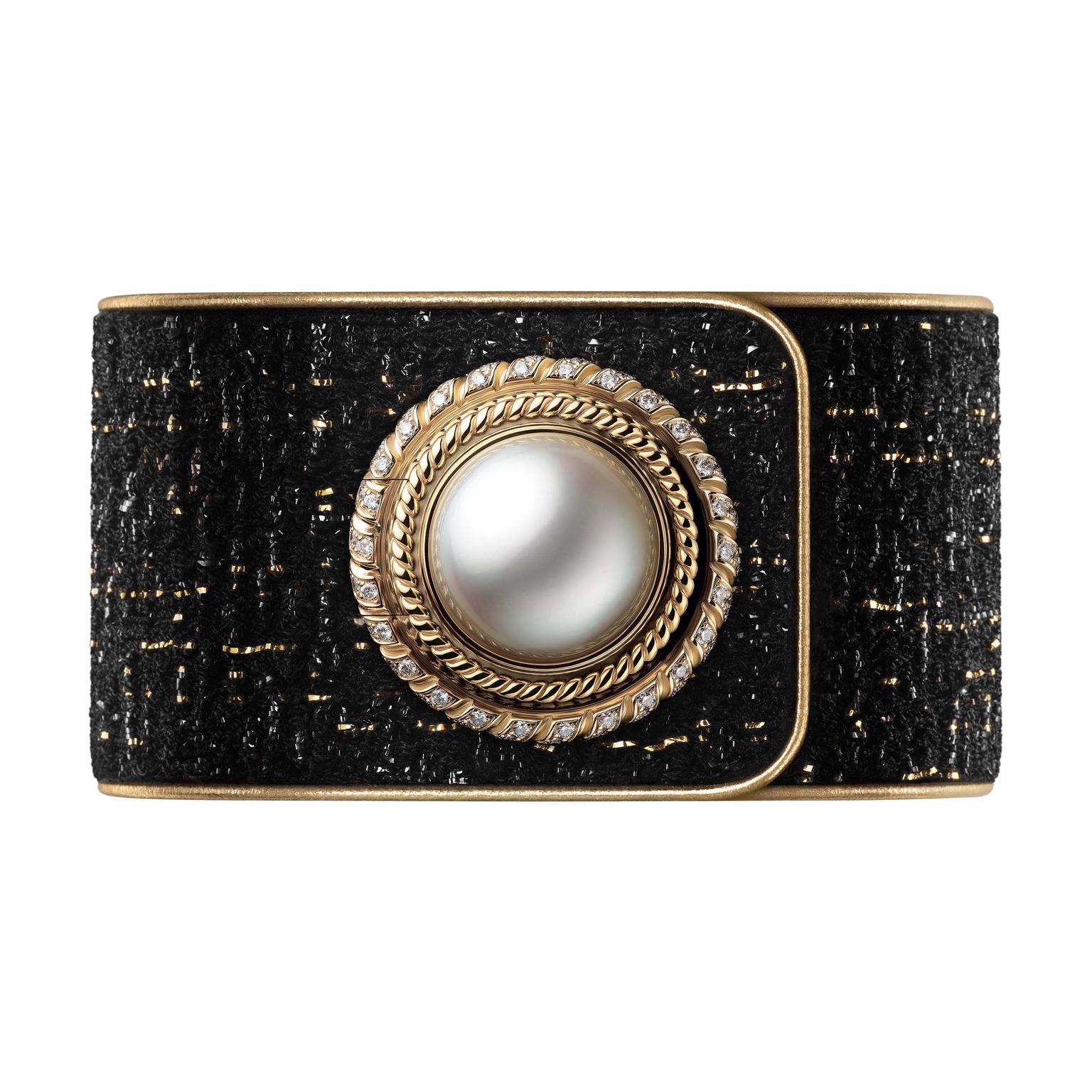 Chanel Unveils The Mademoiselle Privé Camélia, With A Gold, Diamond And  Pearl Embroidered Dial (With Specs And Price)