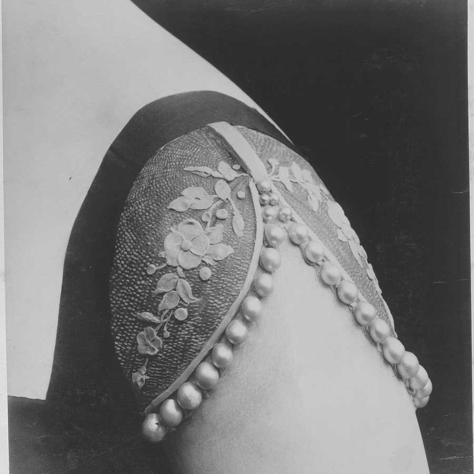 Boucheron archive image shoulder ornament