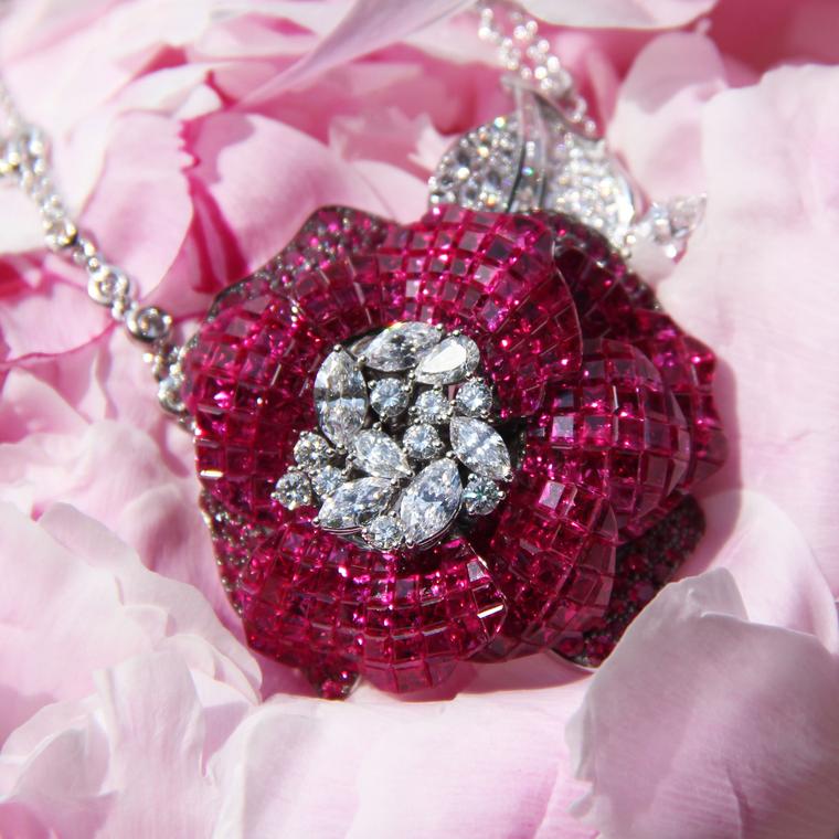 Stenzhorn Rose Red high jewellery necklace