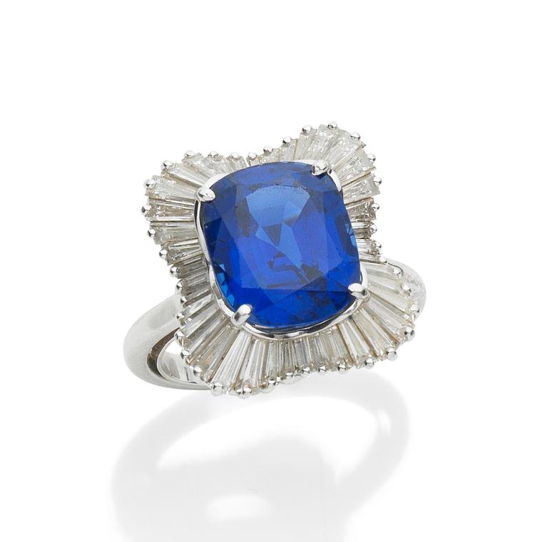 Sapphire and diamond ring auctionned by Bonhams Lot 87