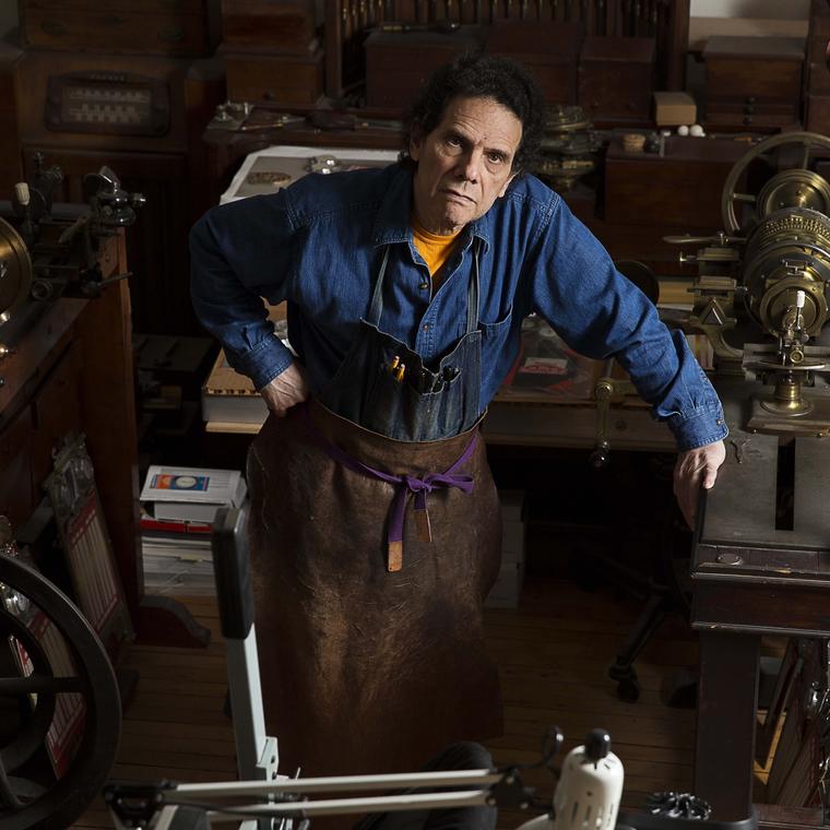 Daniel_Brush_with_his_ornamental_lathes