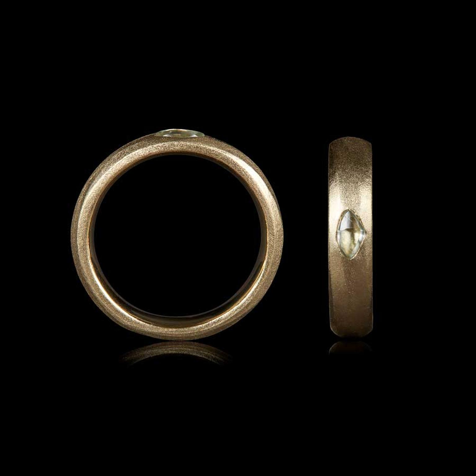 RoughDiamonds.dk 0.42 carat natural light greenish rough diamond in 14-carat handcrafted gold ring 