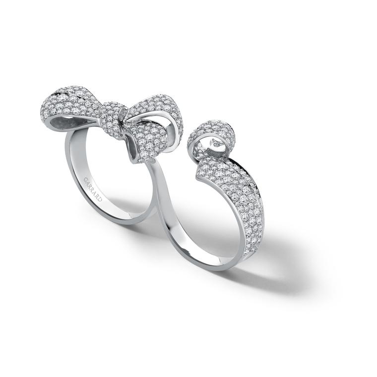 Garrard double-finger bow ring