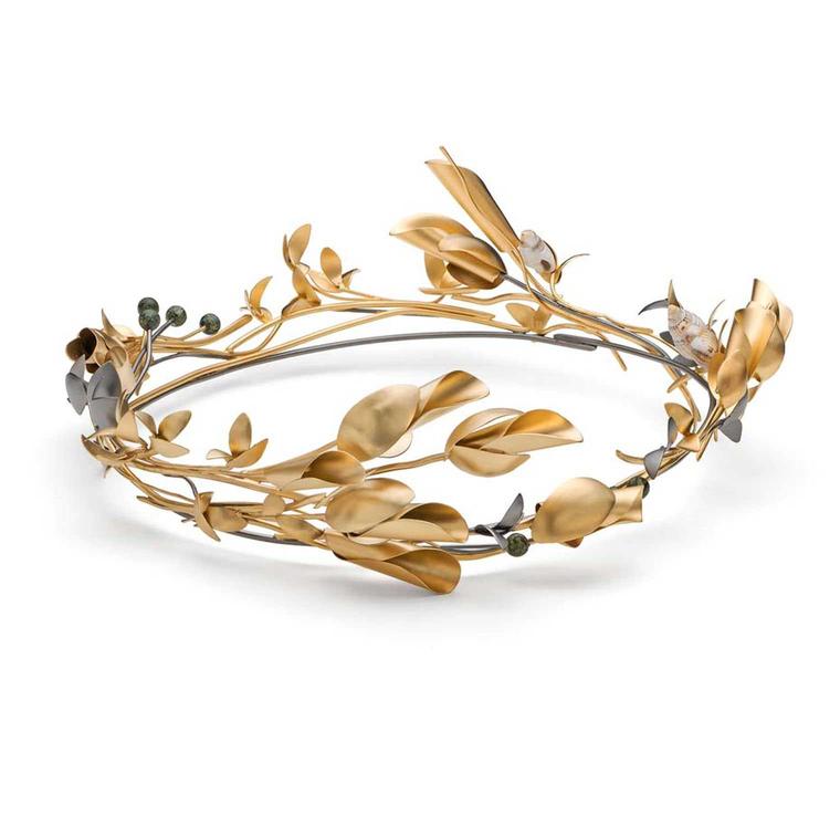 Style up your wedding day with these creative bridal tiaras