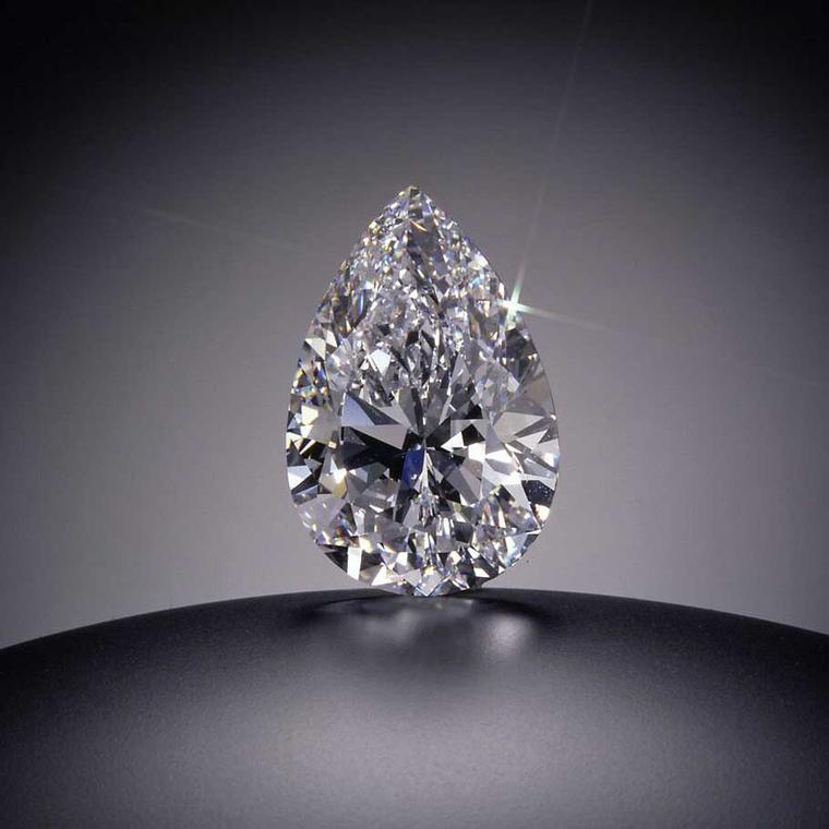 The 101.10-carat Star of the Season pear-shaped diamond DIF sold at Sotheby’s Geneva in 1995 for US$ 16.4 million or US$164.223 per carat.