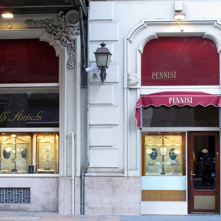 Pennisi boutique in Milan
