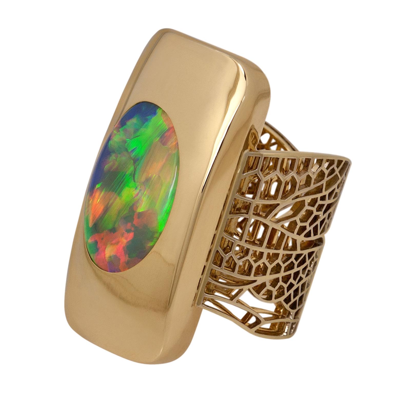 Ming Lampson Australian opal Dragonfly ring in yellow gold 