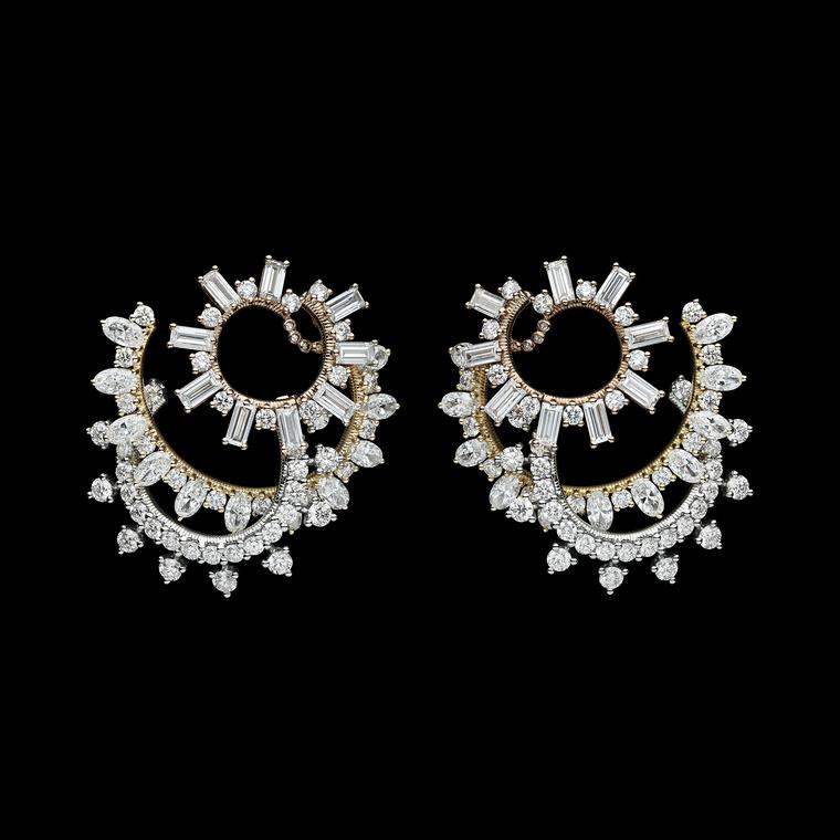 Dior Délicat diamond earrings by Dior