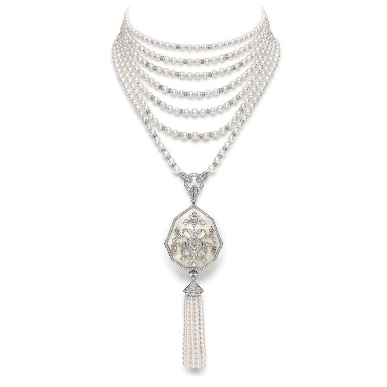 Boucheron Nagaur necklace with pearls and rock crystal