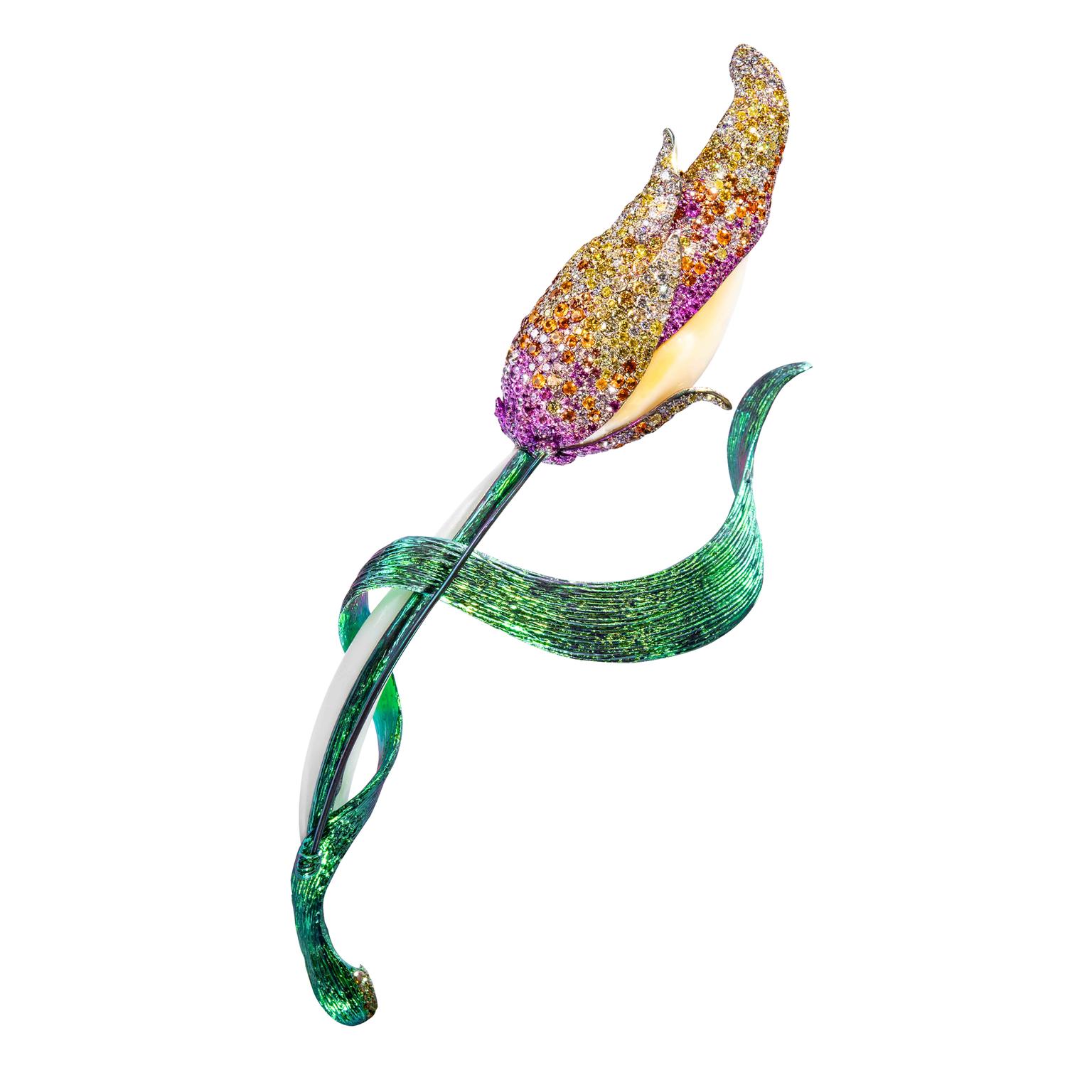 Dance of Dunhuang brooch by Anna Hu