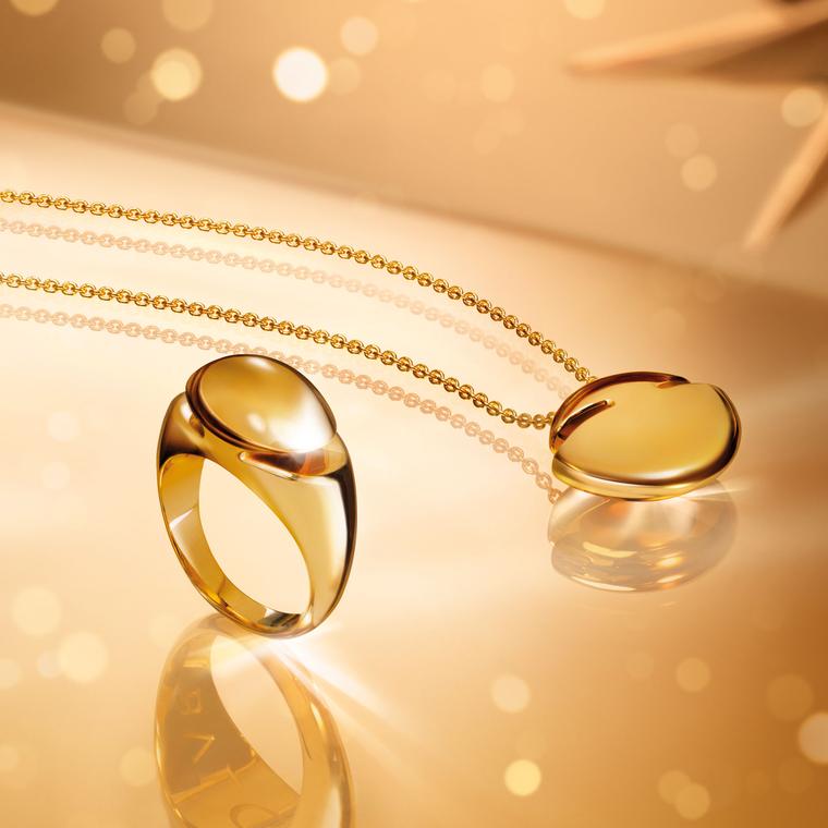 Bvlgari Cabochon ring by Bulgari